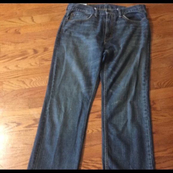Men’s Levi Jeans - Picture 1 of 4